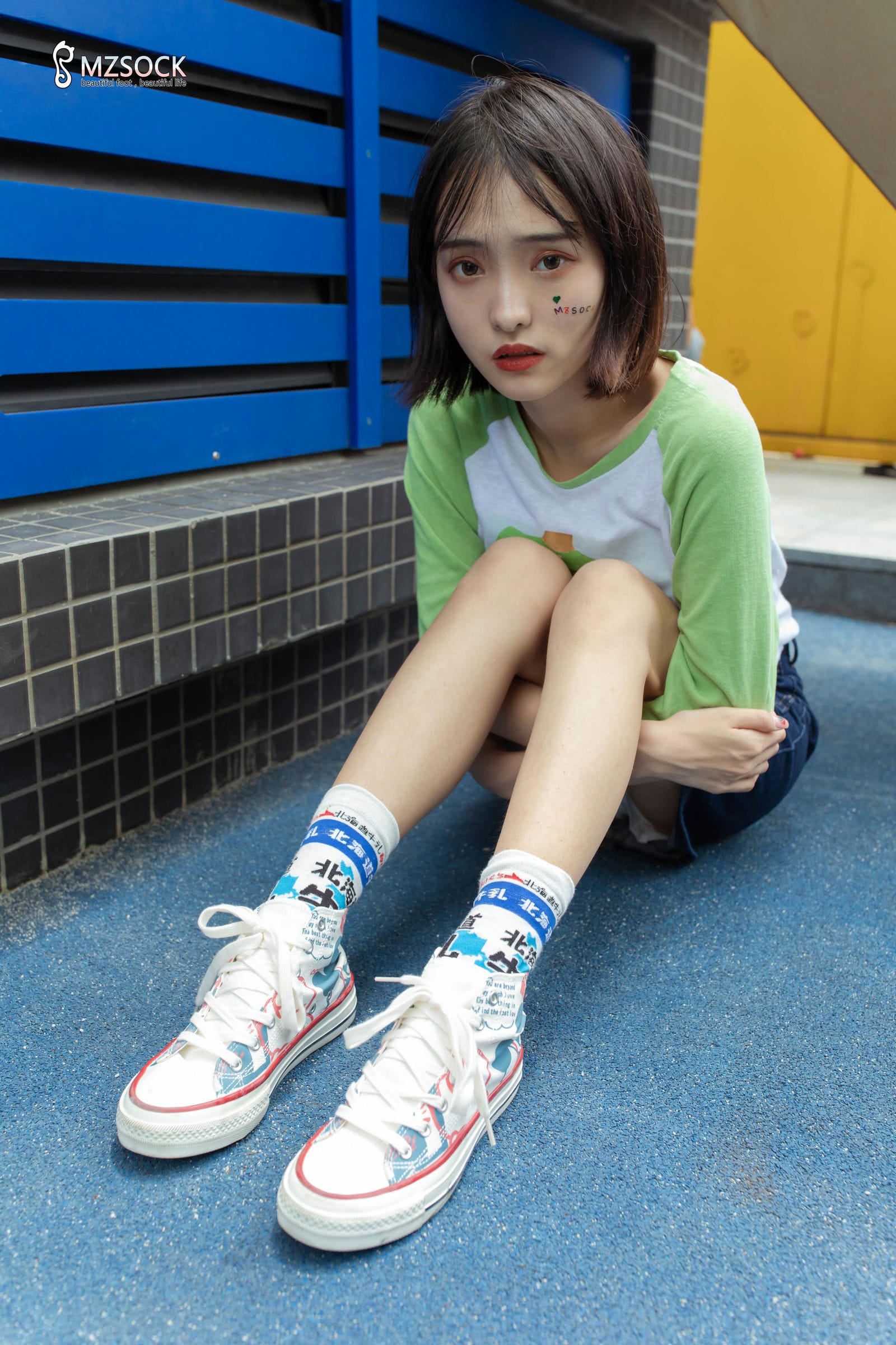 [MZSOCK]爱美足 NO.195 茜茜[84P／185MB]